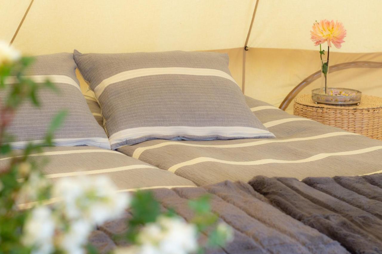 Mickels Bondgardsglamping Hotel Gottby Exterior photo